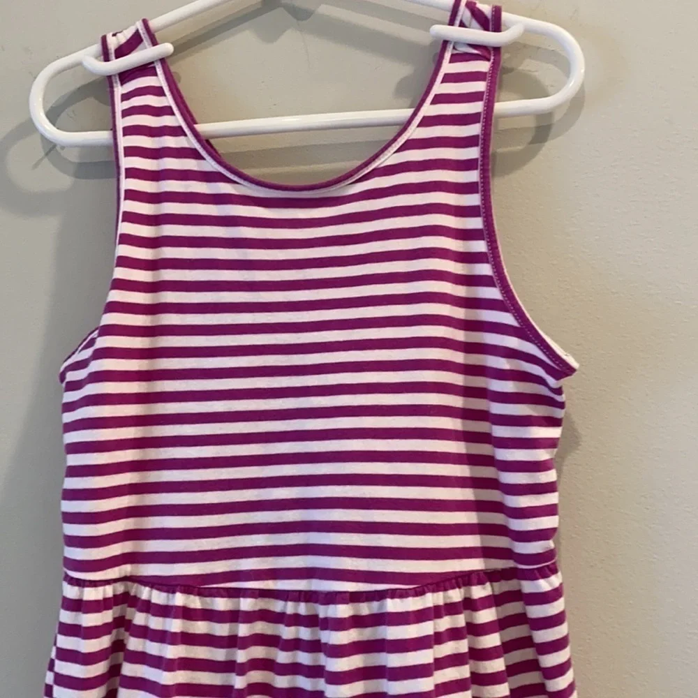 Old navy. girls sleeveless tank dress.  size M (8). Stripes. Sundress